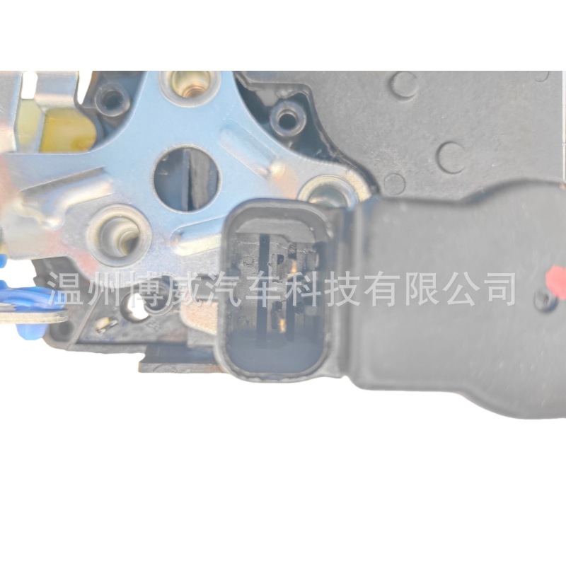 96272639 Is Suitable for the Front Right Door Lock Assembly of Wuling Hongguang