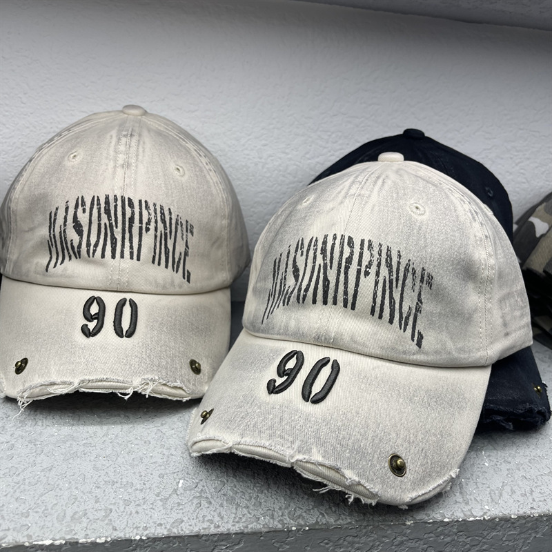 90 メタルアメリカンレトロ古い穴デニム野球帽女性のための 2025 新しいトレンディなブランド刺繍文字サンハット|undefined