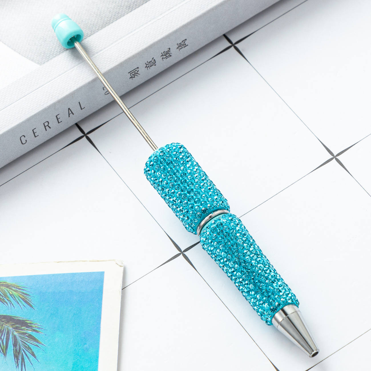 Inventario creativo DIY pluma de perlas de diamante completa con inserción de diamantes hechos a mano con bolígrafo de perlas giratorio multicolor pluma de plástico