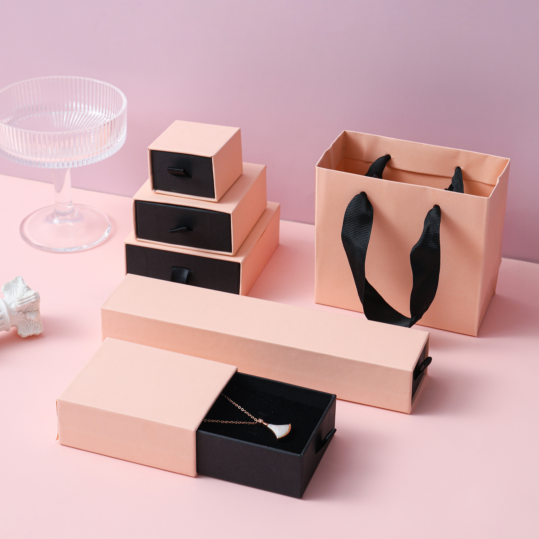 1 Pieza Papel Básico Estilo Simple Fiesta A Diario Cuadrado Color Sólido Joyeros display picture 2