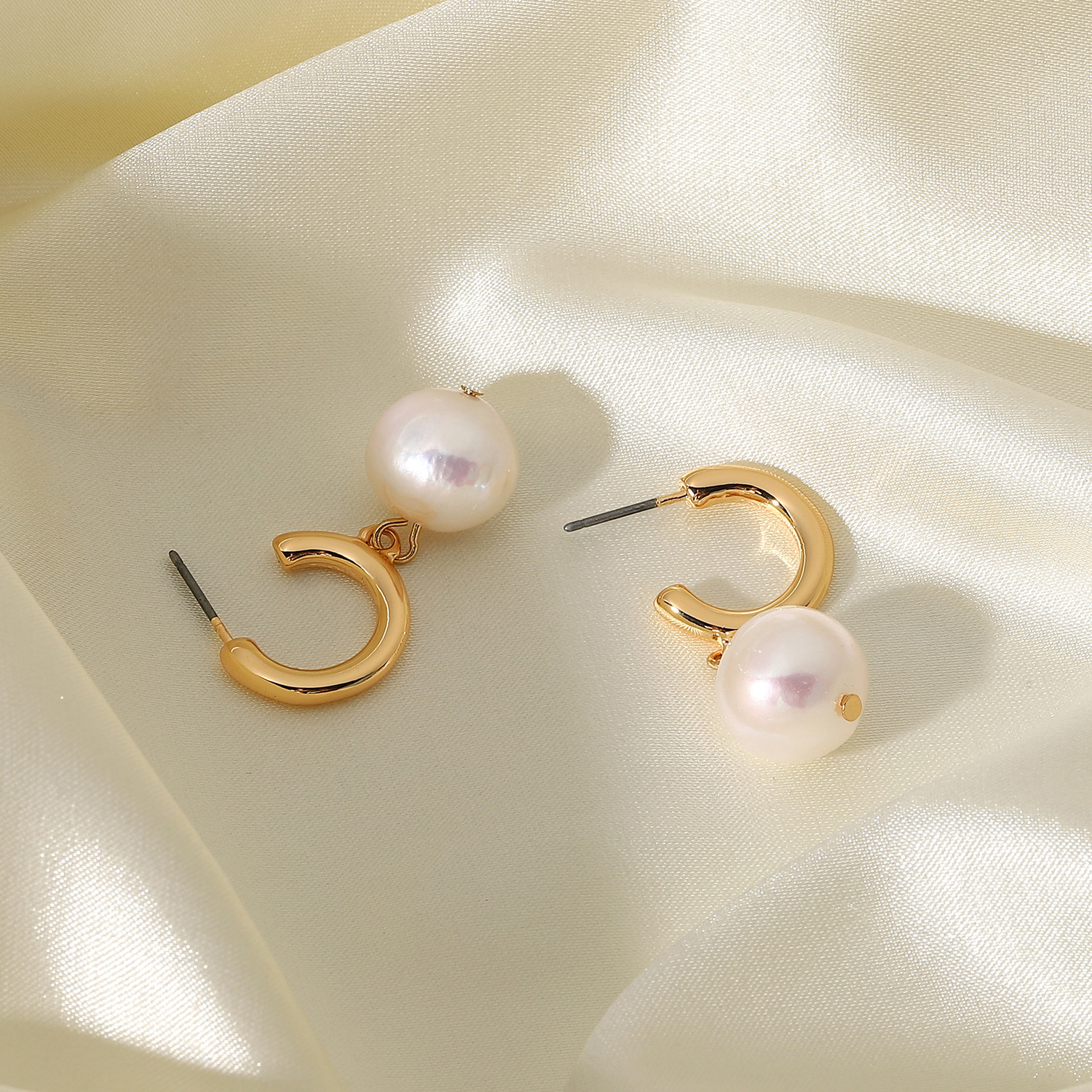 Retro Geometric Freshwater Pearl Copper Earrings display picture 22