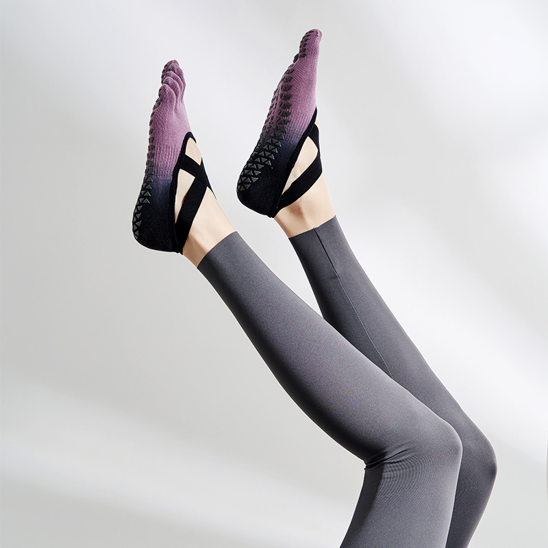 Calcetines de Pilates con cinco dedos y tiras, calcetines de yoga para mujer, calcetines deportivos profesionales antideslizantes, de algodón puro con dedos separados, exportación a Japón y Corea.