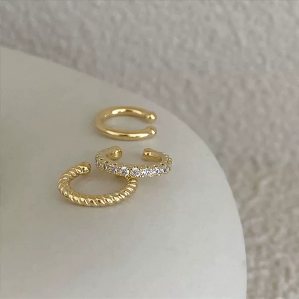Korean Style Retro Gold Full Diamond Ear Bone Clip, Simple, Exquisite and High-End Ear Clip, Personalized Cold Style Three-Piece Set of Earrings