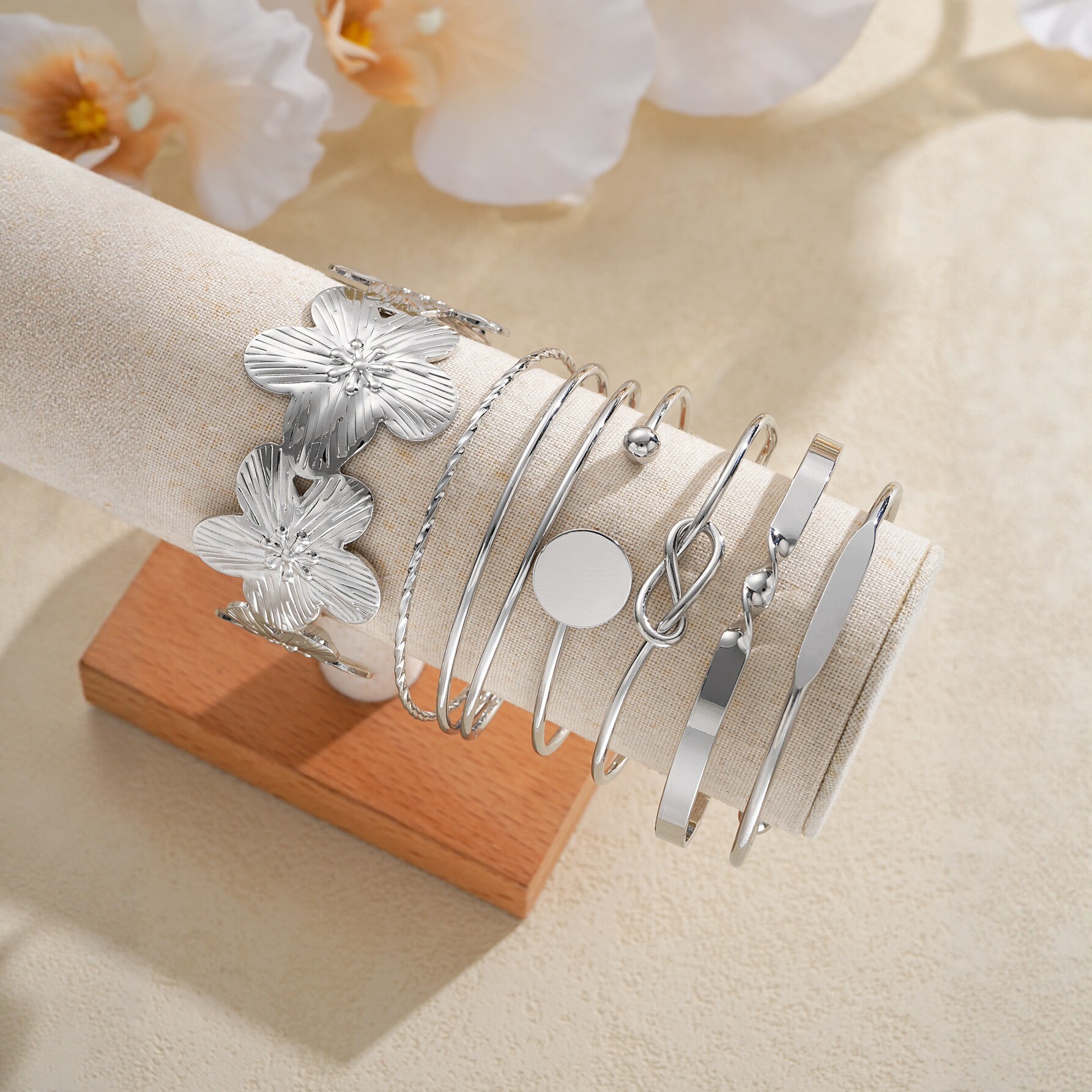 Europa y los Estados Unidos venta cruzada espejo amplio borde abierto pulsera simple personalidad exagerada pulsera de lujo ligera pulsera de forma especial