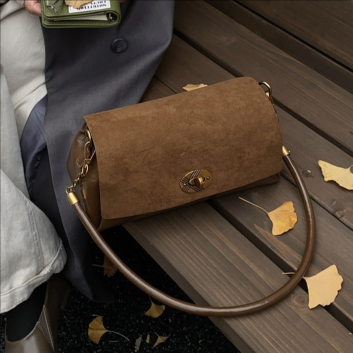 Bolsa de mujer coreana retro de piel de aceite 2025 nueva moda versátil bolso de hombro de alta calidad bolso de braza