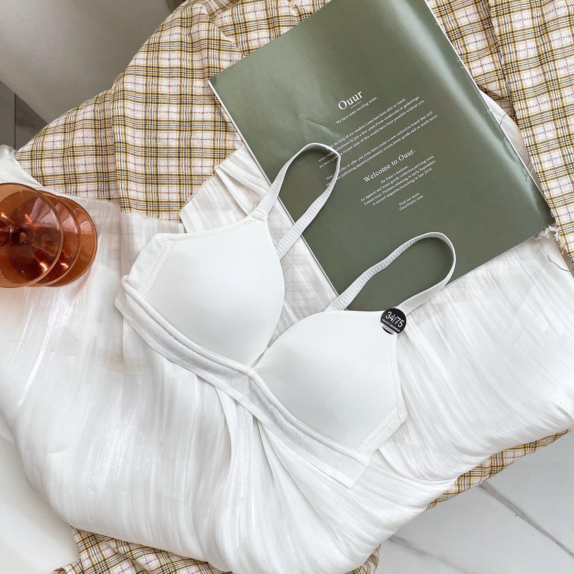 Copa triangular sin costuras