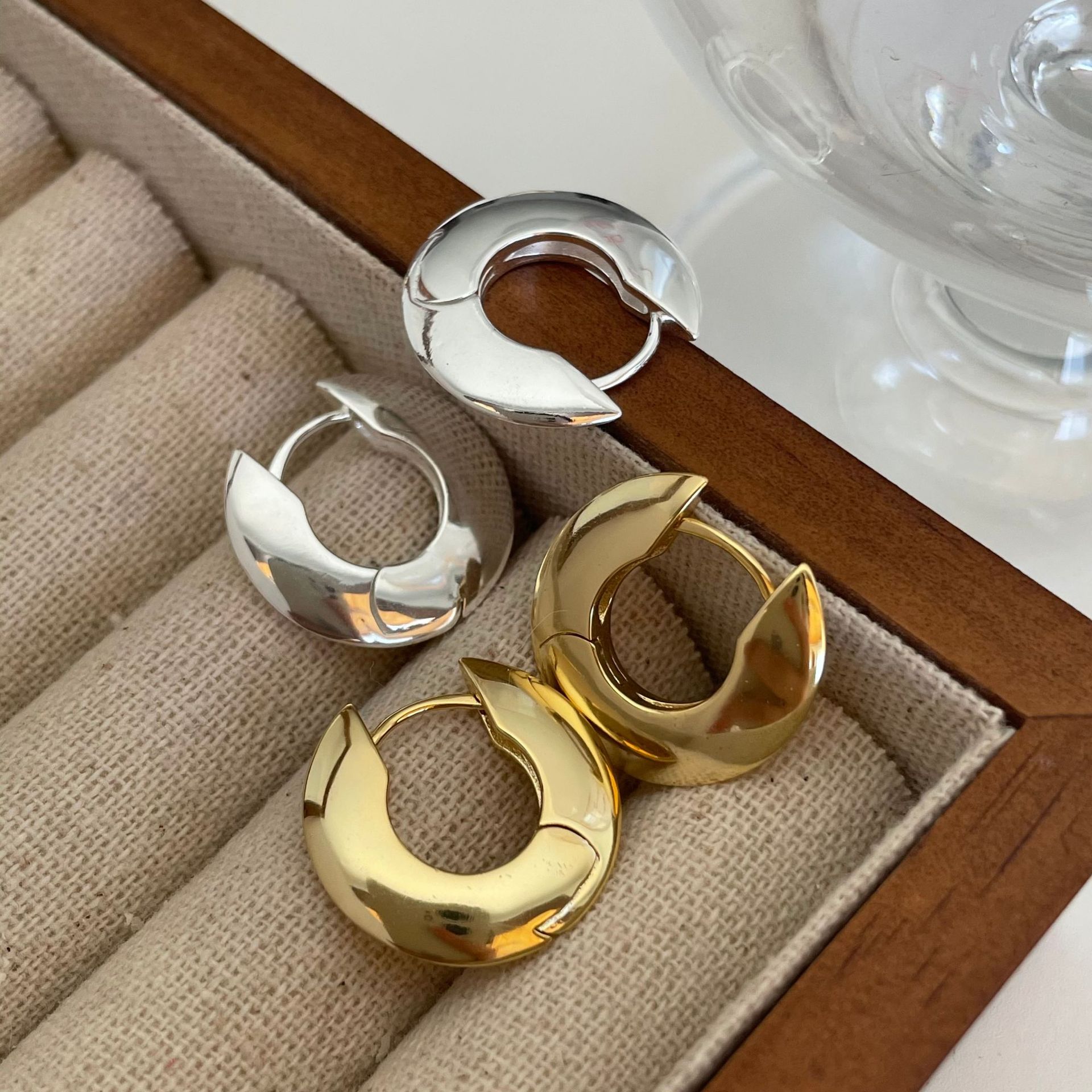 Solid Color Pattern 1 Piece 18K Gold Plated 925 Sterling Silver 925 Sterling Silver Earrings Solid Color Earrings