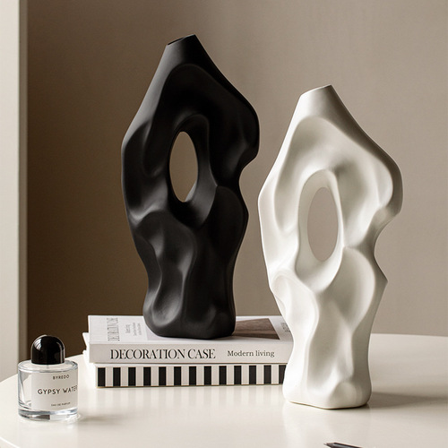 Nordic-style home decor with unique shapes, modern minimalist ceramic vase, dried flower arrangement vase, trendy manufacturer wholesale