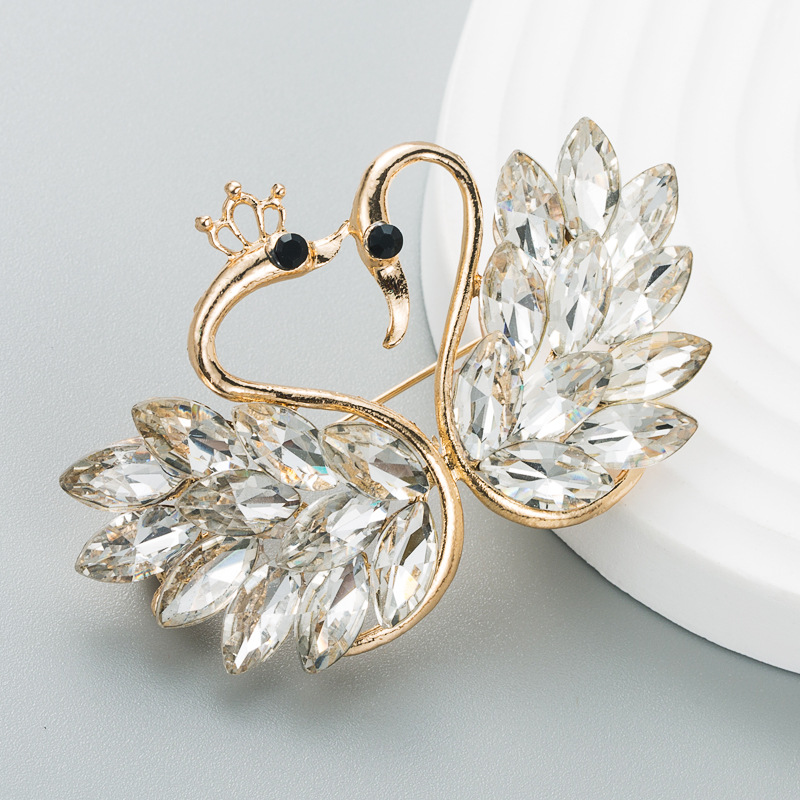 Fashion Swan Alloy Inlay Rhinestone Brooches display picture 7