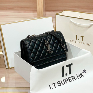 �羳�߼�����Ƥ����Ů2025�¿����朗lб����r�аٴ�С����