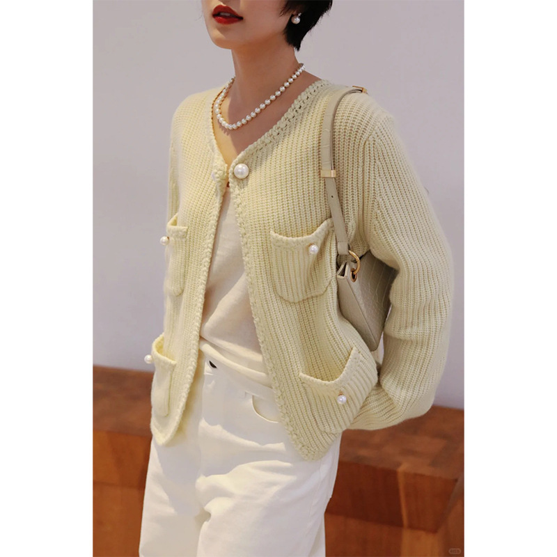 Tweed Style Round Neck Wool Blend Cardigan Pearl Decoration Women's 2025 Autumn New Long-Sleeved Top Jacket