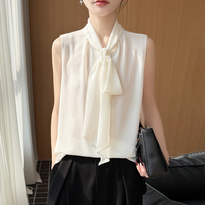 Sleeveless Shirt for Women, Layered with Ribbon Bow, Elegant Chiffon Top with a French Design for Summer Commuting