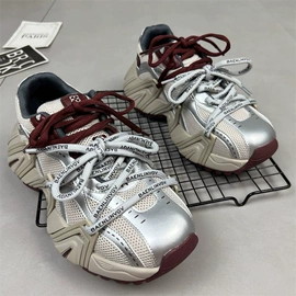 女式运动单鞋;女式皮靴;厚底拖鞋