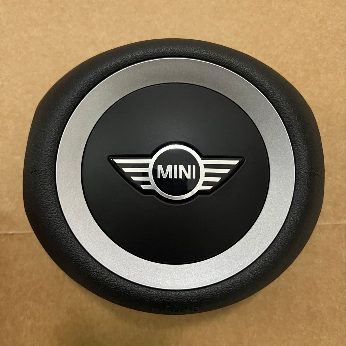 Suitable for BMW old model Mini steering wheel cover and horn cover packaging