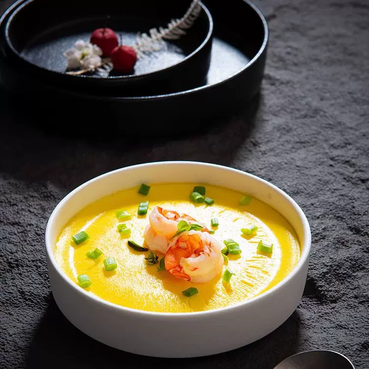 盘子家用陶瓷碟2023新款菜盘高级感餐具白色餐盘商用菜碟子深盘子