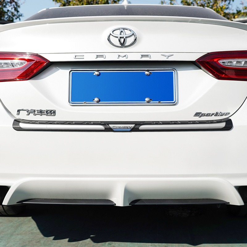 TXR es adecuado para la protección exterior original de Toyota Camry Camry, moldura de varilla trasera modificada, protección trasera del maletero