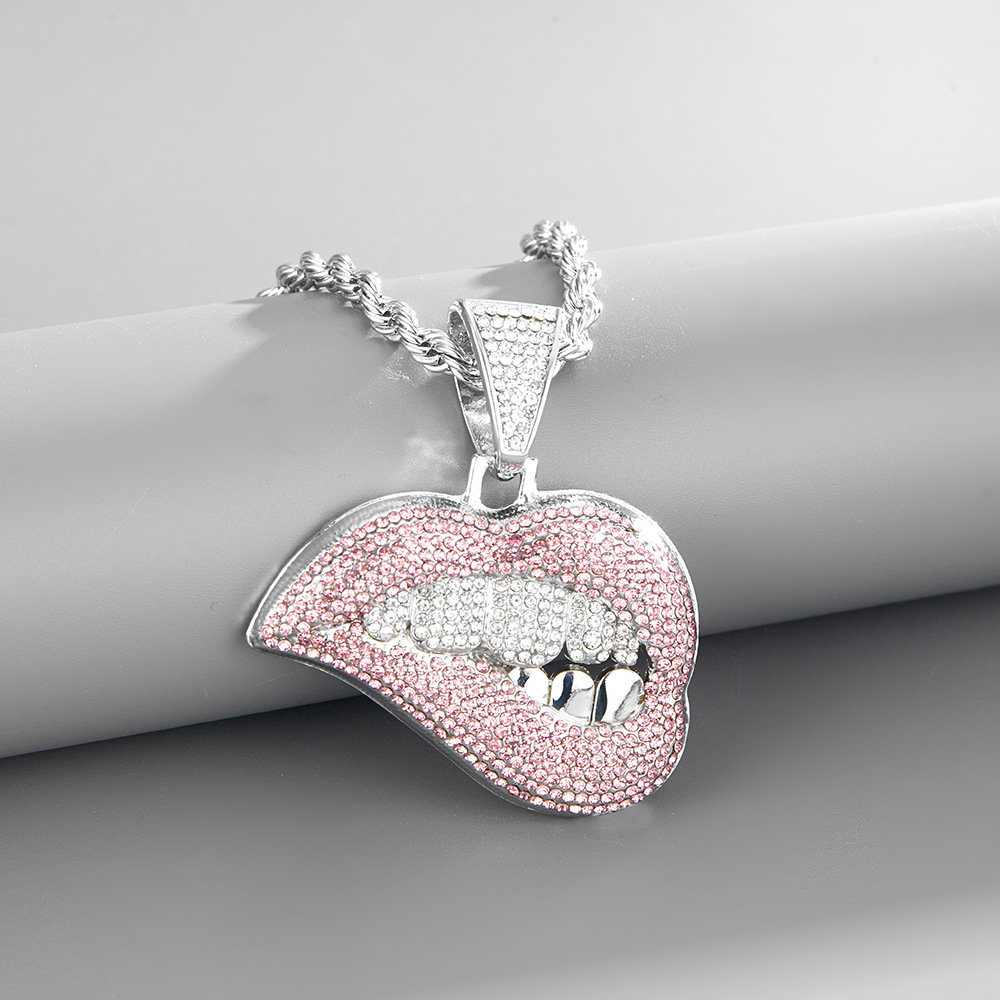 European and American hip hop sexy lips pendant accessories