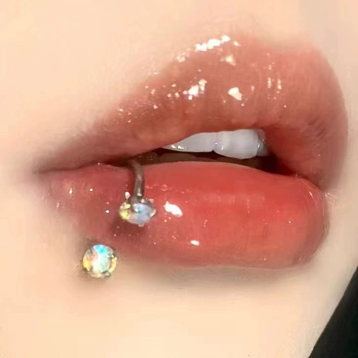 Б piercing с цирконием, без упоминания площадки