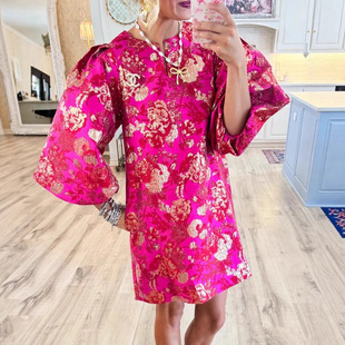 25���¿�W��Ůʿ�Ứ�������߷����B��ȹ��������ɫ�羳����վ