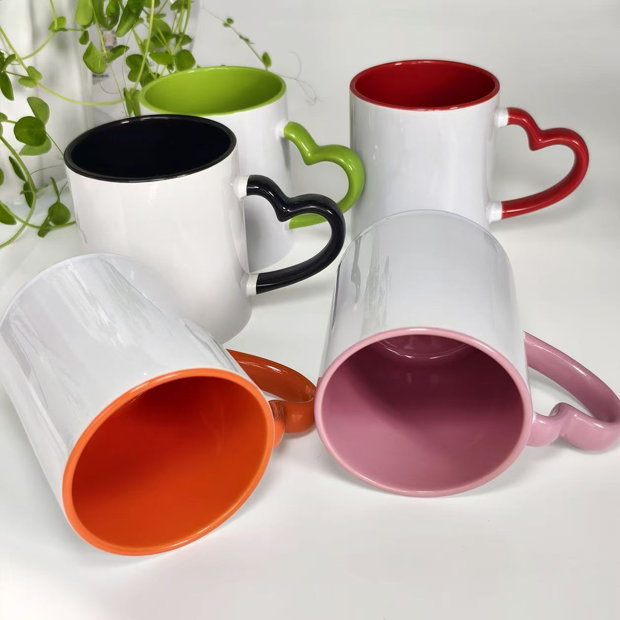 Corazón con doble taza de colores