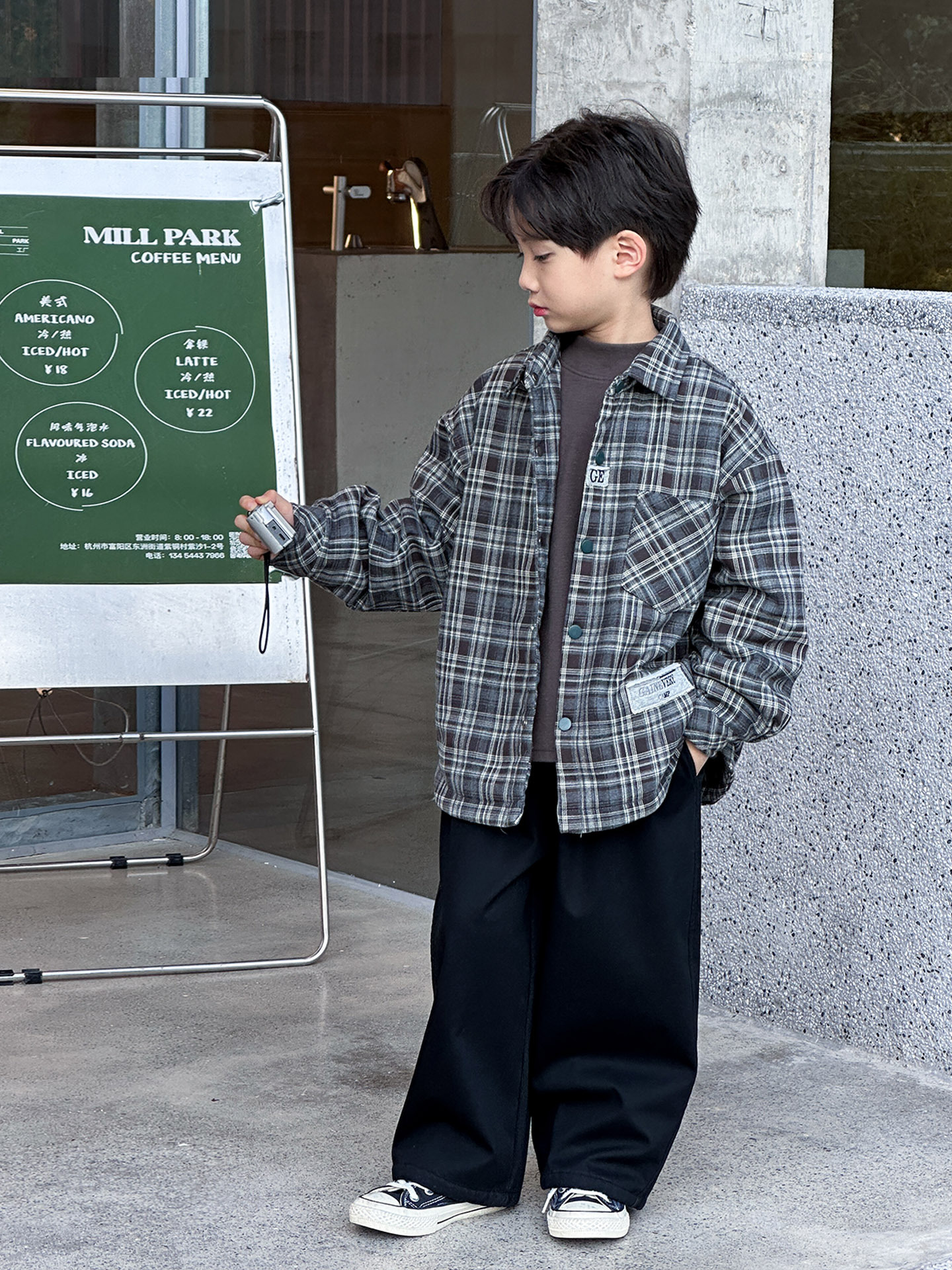 McCarthy ropa infantil para niños camisas de algodón gruesas en invierno 2025 nuevo estilo de moda para niños mayores chaqueta caliente para niños
