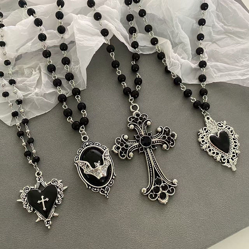 Cross-Border Gothic Bat Cross Pendant Necklace Women's Retro Y2K Heart-Shaped Black Beads Necklace Sweater Chain