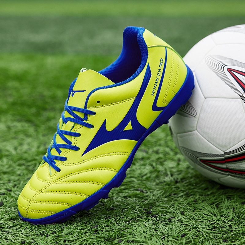 Cross-Border New High-Quality Adult Football Shoes Artificial Turf Tf Non-Slip Wear-Resistant Game Training Professional Football Shoes