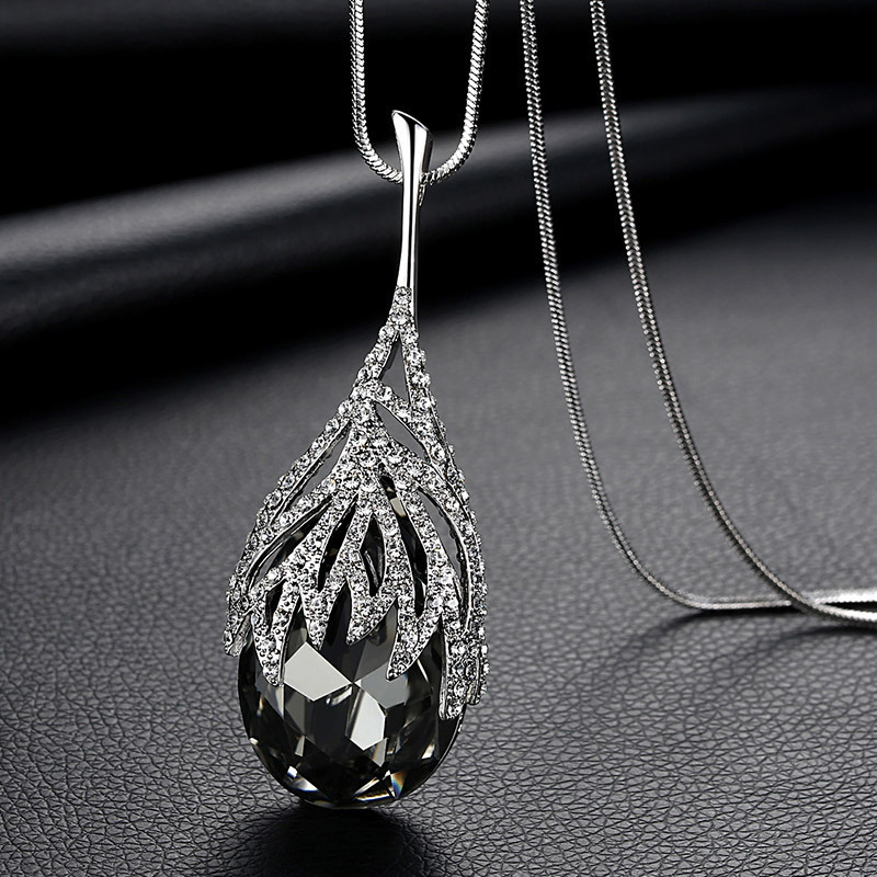 wholesale fashion diamond-studded water drop crystal pendant necklace nihaojewelry
