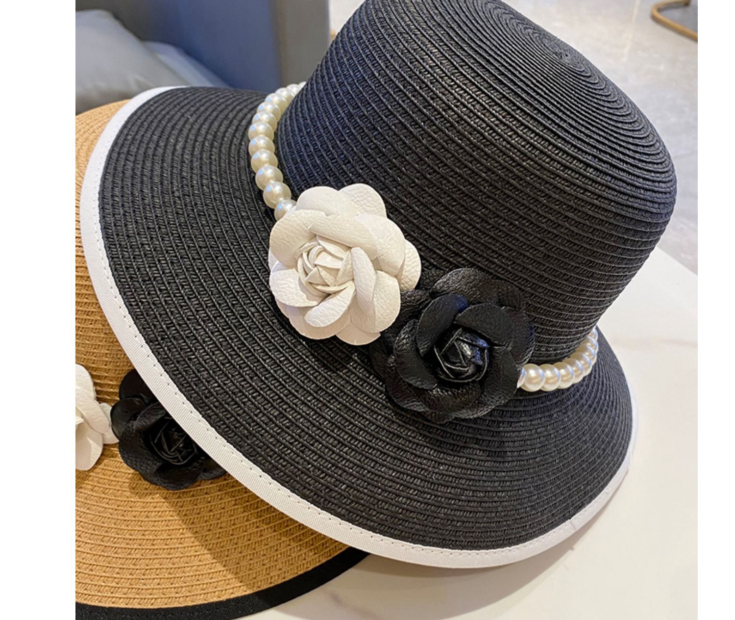 Women's Simple Style Classic Style Flower Flowers Flat Eaves Straw Hat display picture 3