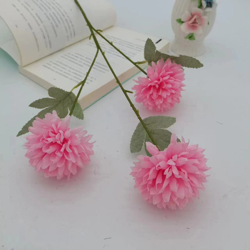 분홍색
