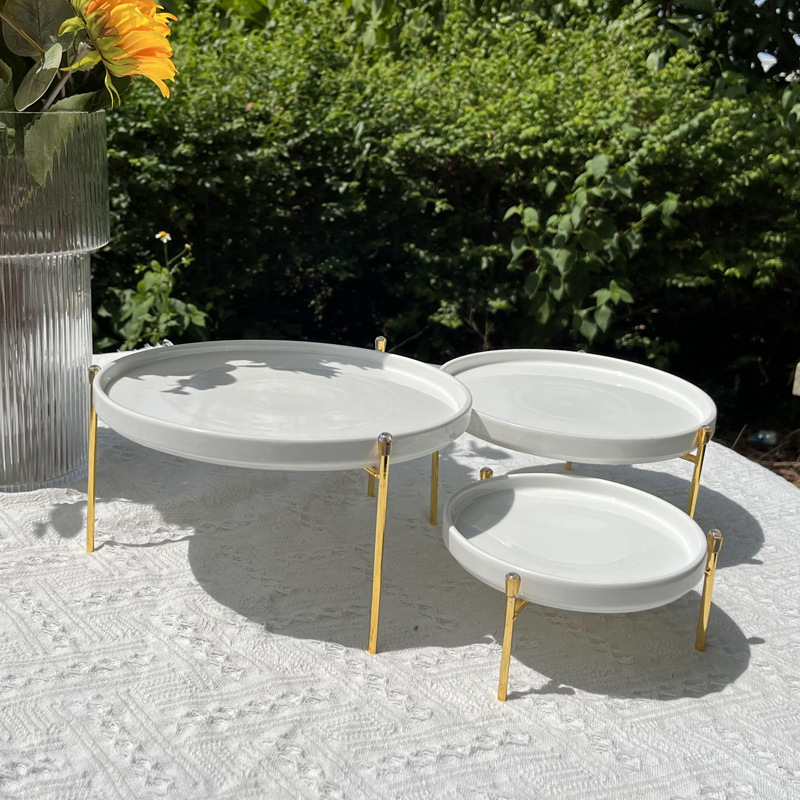 Simple European-style ceramic cake stand decoration white multi-layer cake plate dessert tray goblet outdoor party Simple European-style ceramic cake stand decoration white multi-layer cake plate dessert tray goblet outdoor party