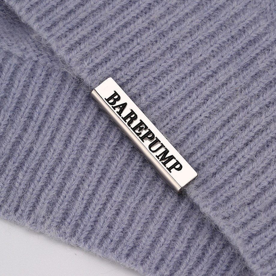 Индивидуальный металлический логотип.