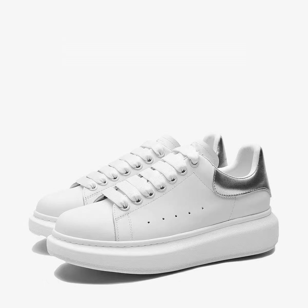 실버 가죽 꼬리