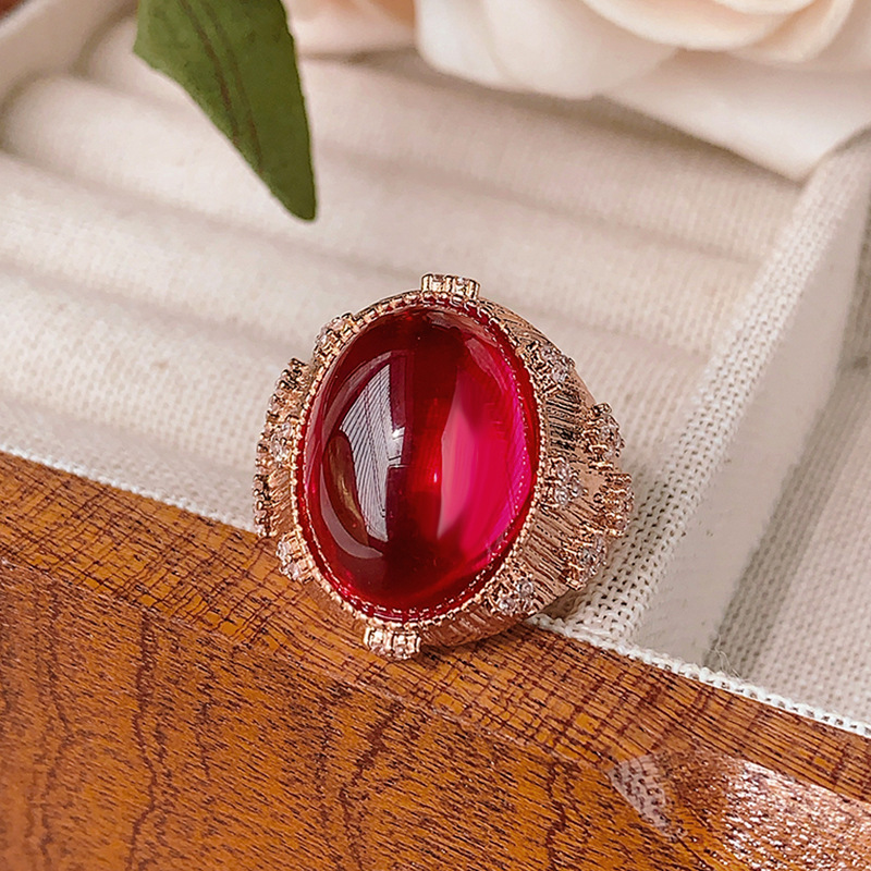 2024 nueva joyería Zhuang Shengsheng simulación europea paloma sangre corindón rojo superficie lisa retro conjunto de oro rosa maestro 13*18