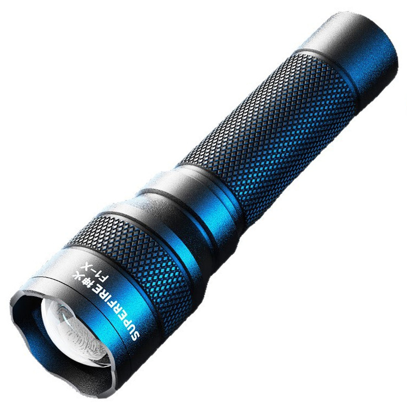 Lintera de luz intensa zoom super brillante de larga duración a través del espacio doméstico pequeño portátil militar al aire libre lámpara de emergencia especial