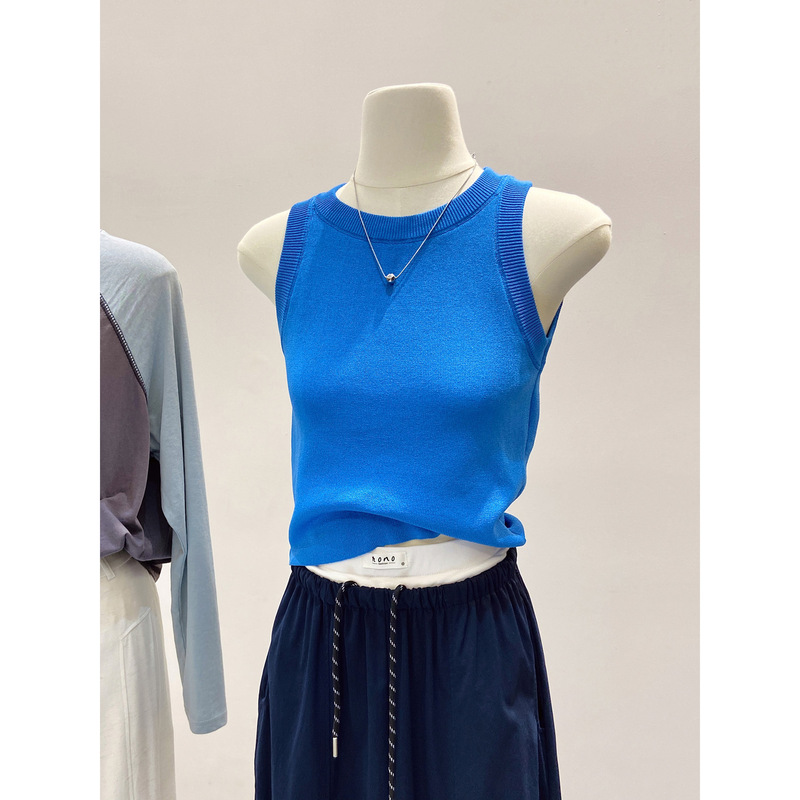 Klein Blue Slim-Fit U-Neck Knitted Tank Top for Women, Summer Anti-Exposure Fashion Base Layer Sleeveless Camisole Klein Blue Slim-Fit U-Neck Knitted Tank Top for Women, Summer Anti-Exposure Fashion Base Layer Sleeveless Camisole