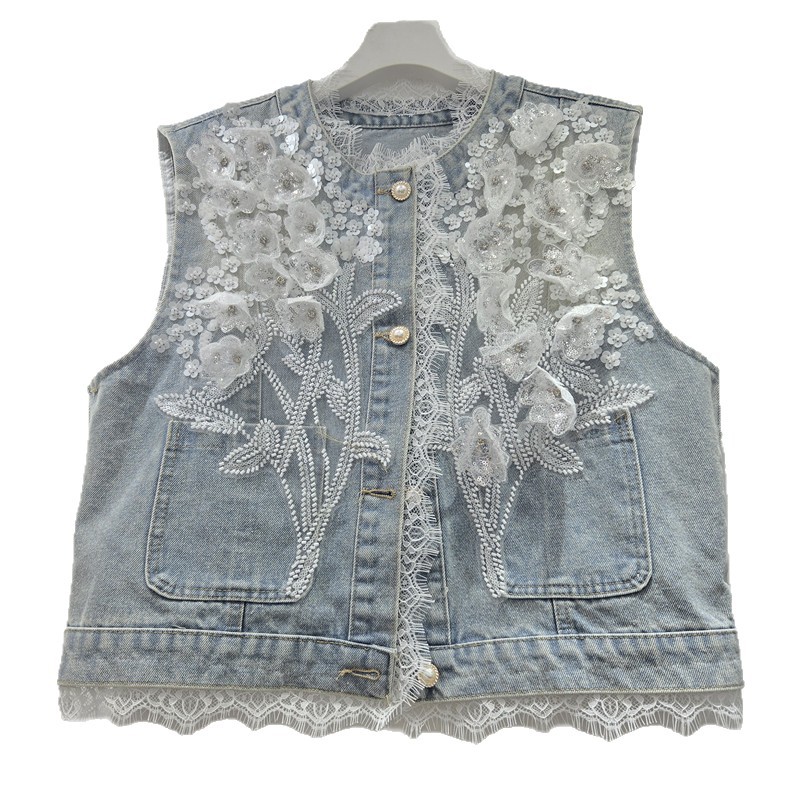 A principios de primavera, tierna sensación de diseño de moda de flores de encaje, chaleco de vaquín, chaqueta de adelgazamiento, blusa