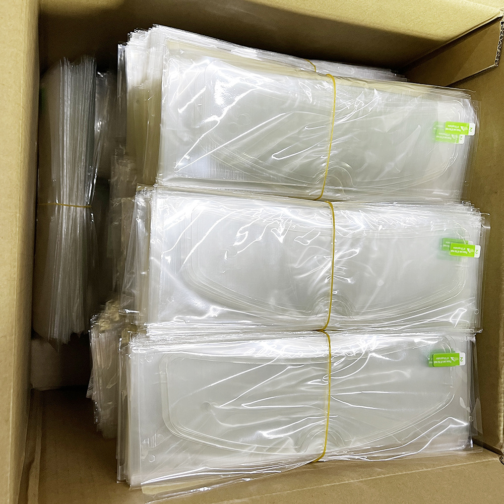 Electric motorcycle helmet rain-proof film helmet anti-fog film protective film anti-fog anti-water driving clear in rainy days