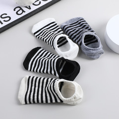 Korean style classic men's striped boat socks black and white versatile casual socks Japanese socks summer breathable sweat-absorbent sports socks
