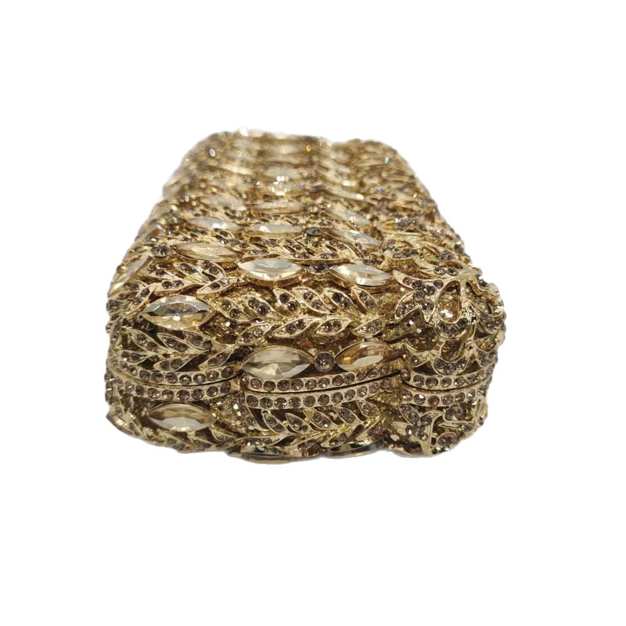 Nuevo bolso de aleación de lujo de mujer de moda europea y americana cadena de banquete bolso de axila ligero lujoso oro plata duro Daiwei