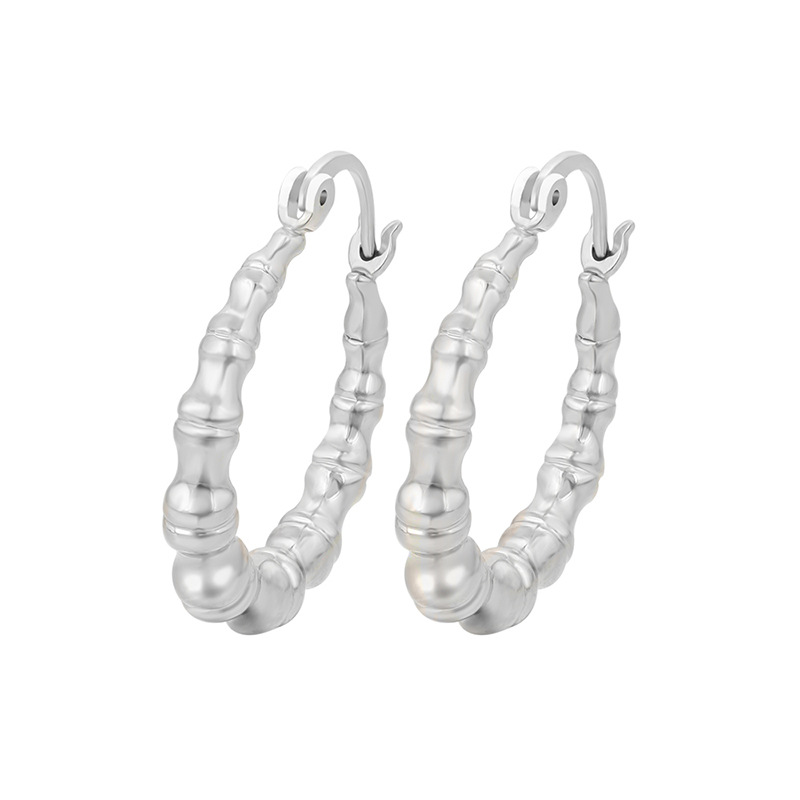 Xuping estilo simple aleación de cobre chapado blanco pendientes de aretes de aretes exagerado personalidad viento geometría aretes redondos al por mayor mujeres