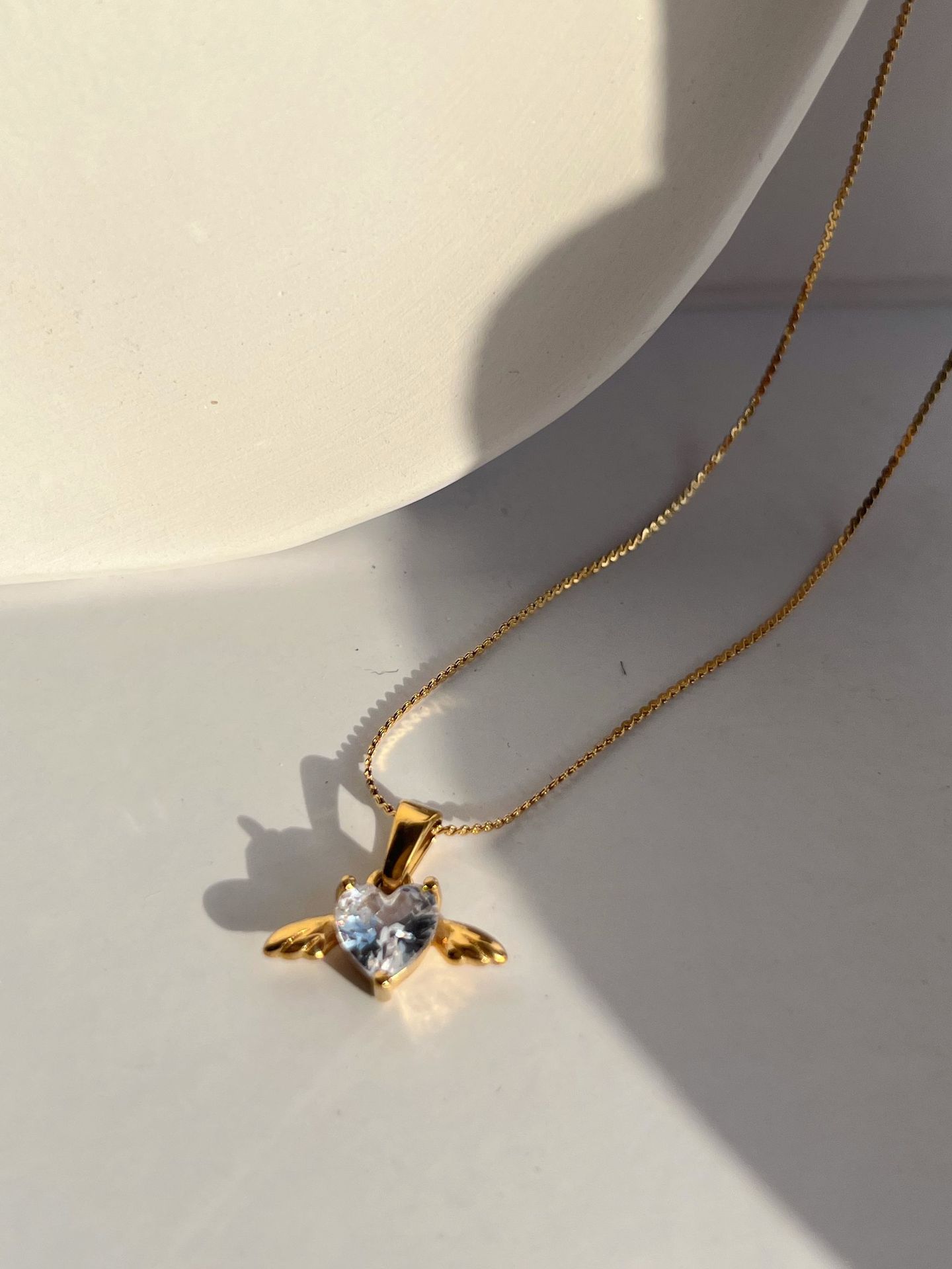 Wholesale Simple Style Heart Shape Titanium Steel Zircon Pendant Necklace display picture 2