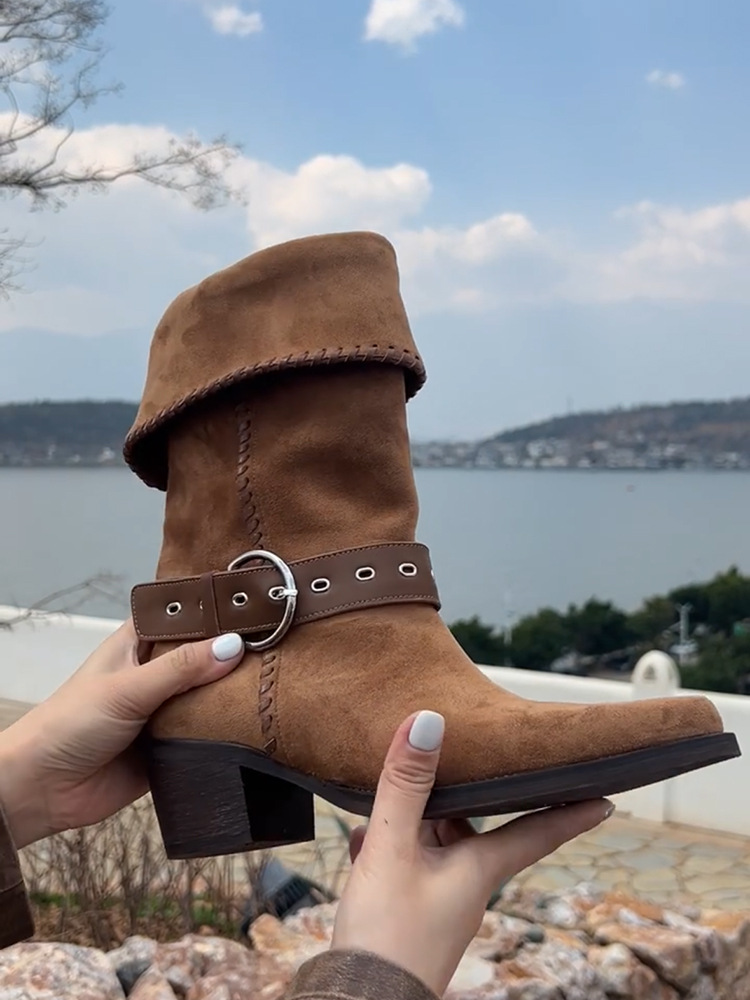 Stivali da equitazione in pelle scamosciata con fibbia, stile western, nuovi arrivi autunno/inverno 2025, larghi, a punta, a metà polpaccio, con tacco spesso, pensati esclusivamente per le donne._voghion.com