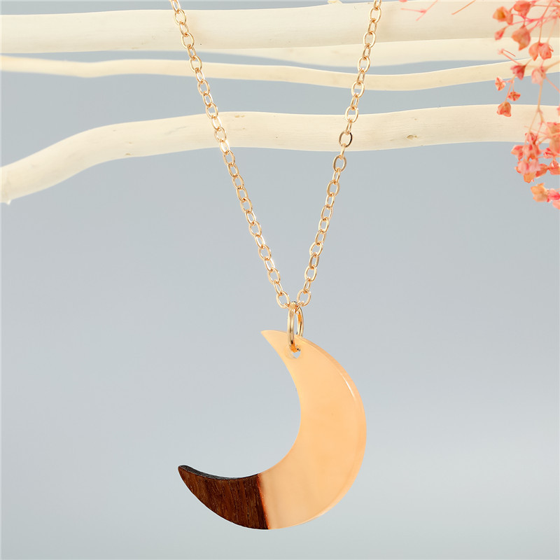 Bohemian Retro Resin Wood Splicing Moon Pendant Necklace Clavicle Chain European Cross-border Jewelry display picture 6