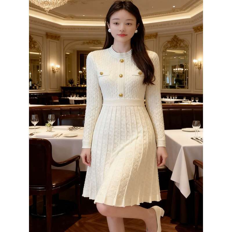 Korean New Year Date Outfit: White Dress with a Chanel-Inspired Style, Waist-Cinching, Slimming Pleated Skirt, Elegant and Sophisticated Sweater Dress Korean New Year Date Outfit: White Dress with a Chanel-Inspired Style, Waist-Cinching, Slimming Pleated Skirt, Elegant and Sophisticated Sweater Dress