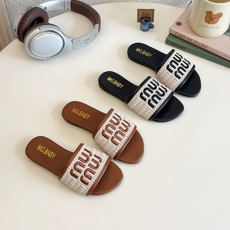 Детские пляжные шлепанцы для девочек, летняя мода 2025 года, новые сандалии с буквами для малышек