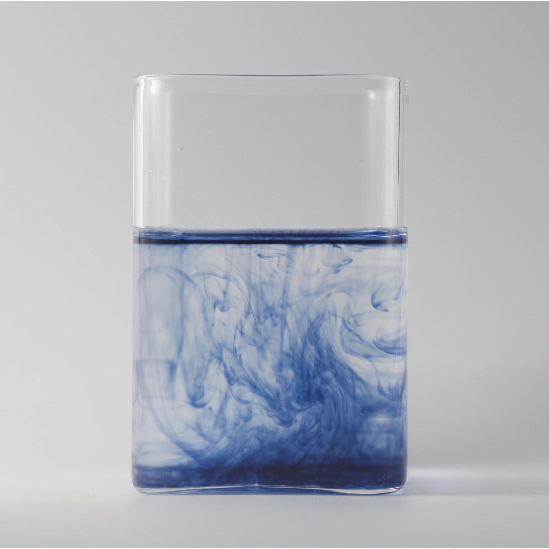 天然色素 栀子蓝 色素 食品添加剂 产地：云南