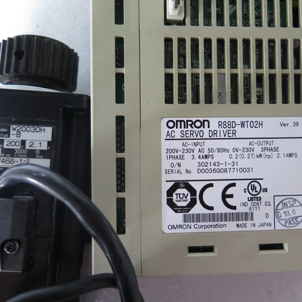 二手拆件 欧姆龙伺服电机带刹车R88M-W20030H-B R88D-WT02H