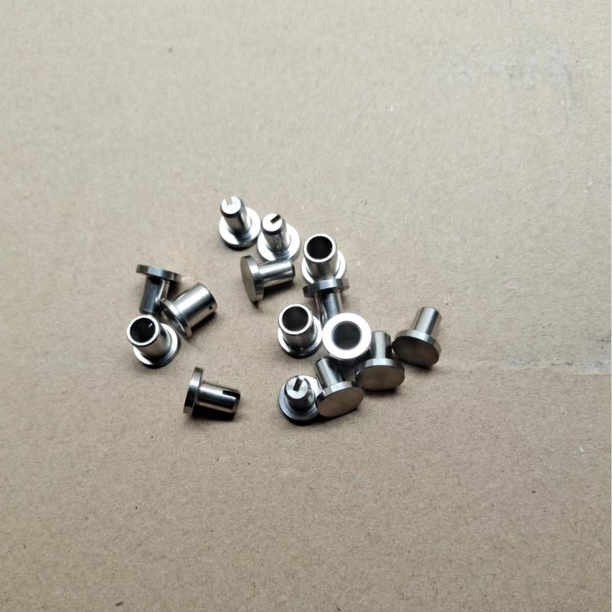 半空心铆钉紫铜粒东莞林发供应公母对插针铆压钉铜鸡眼