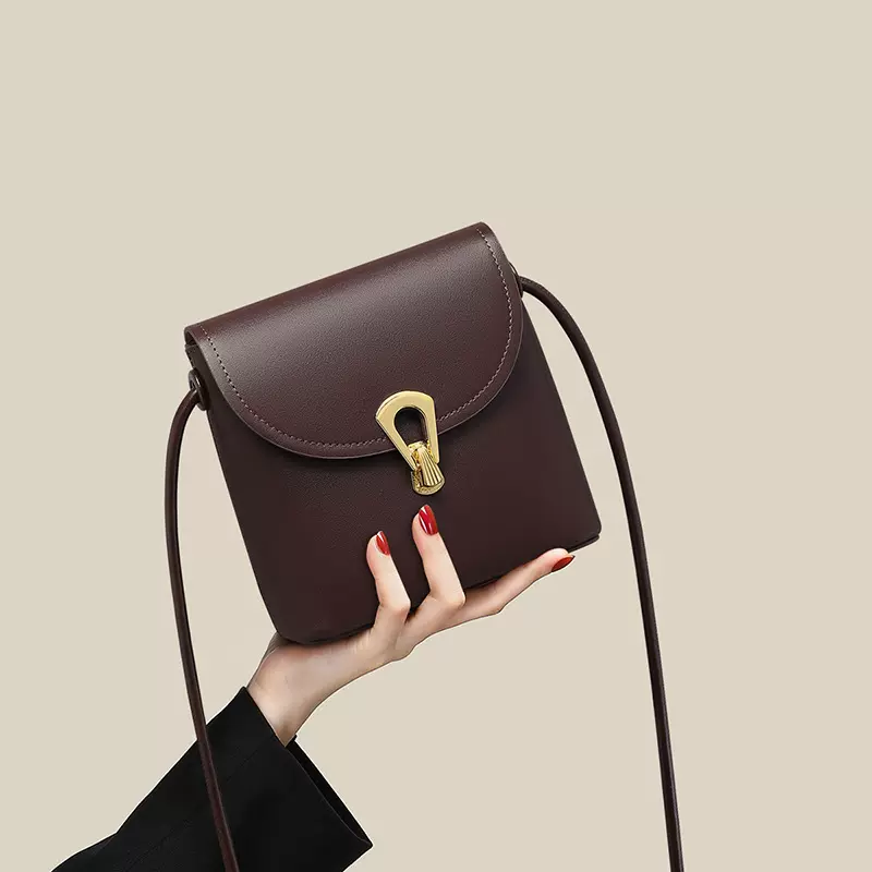 箱包包包女式2025新款水桶包真皮高级感斜挎包小包单肩手机包包